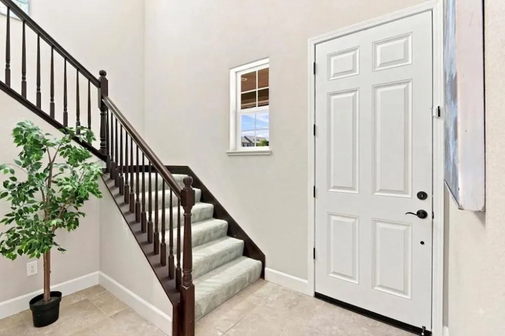 561 E Marcello Avenue Mountain House, CA 95391