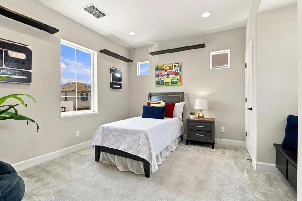561 E Marcello Avenue Mountain House, CA 95391