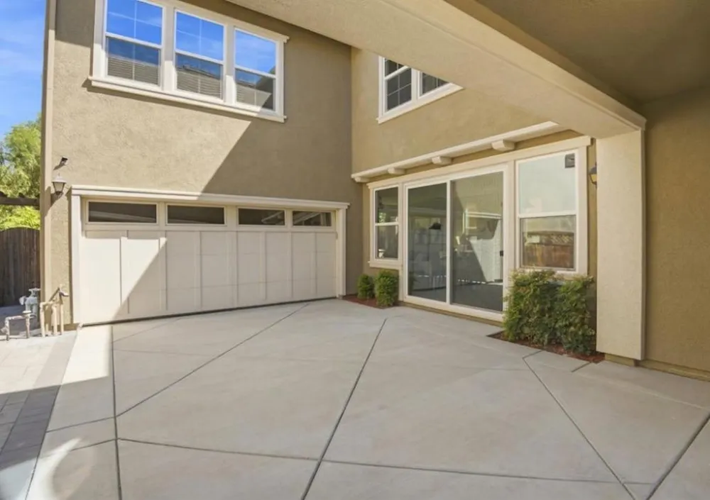 561 E Marcello Avenue Mountain House, CA 95391