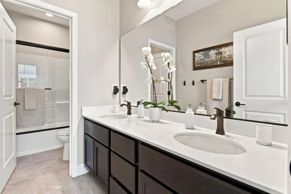 561 E Marcello Avenue Mountain House, CA 95391