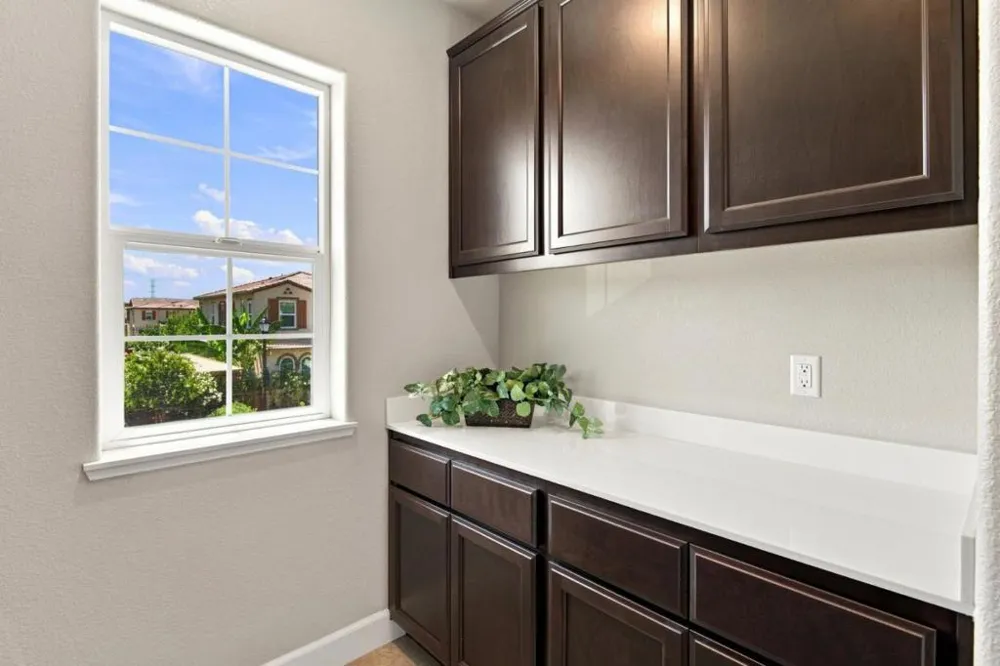 561 E Marcello Avenue Mountain House, CA 95391