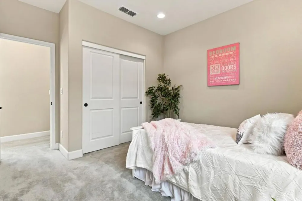 561 E Marcello Avenue Mountain House, CA 95391