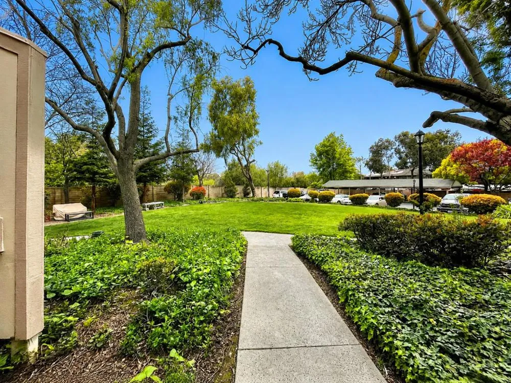 1245 Coyote Creek Place San Jose, CA 95116