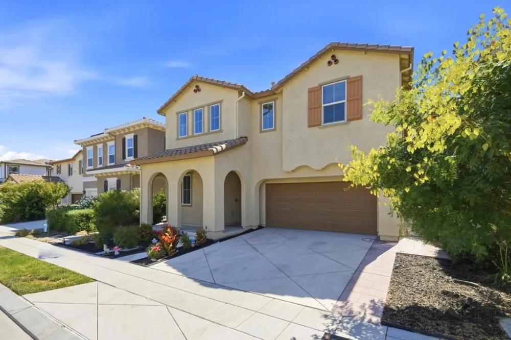 1446 S Terra Verde Street Mountain House, CA 95391
