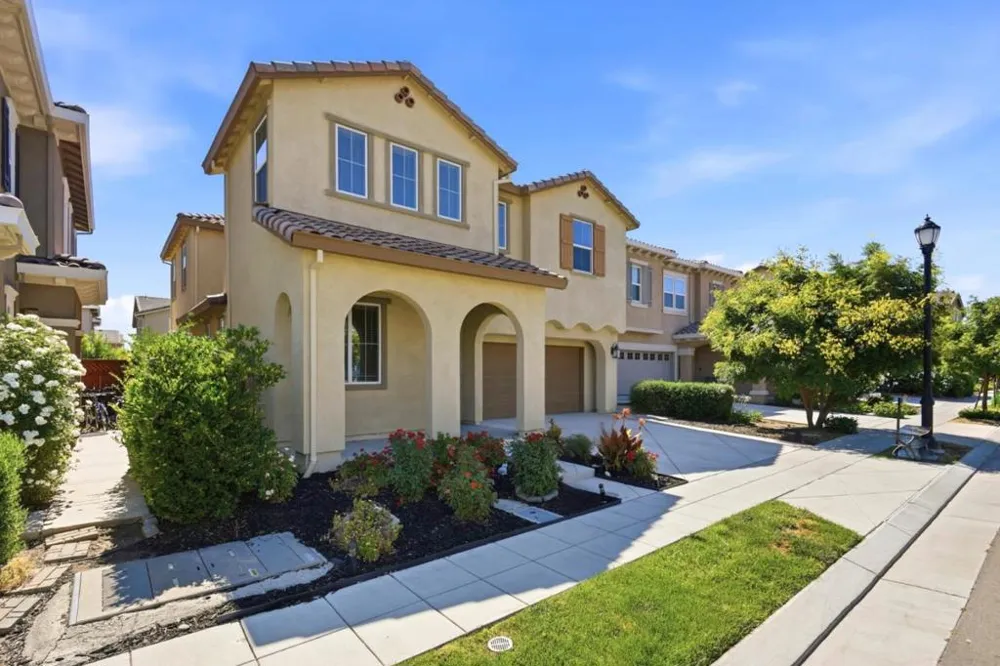 1446 S Terra Verde Street Mountain House, CA 95391