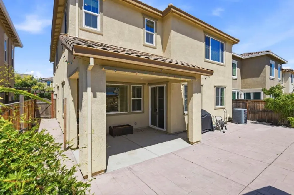 1446 S Terra Verde Street Mountain House, CA 95391