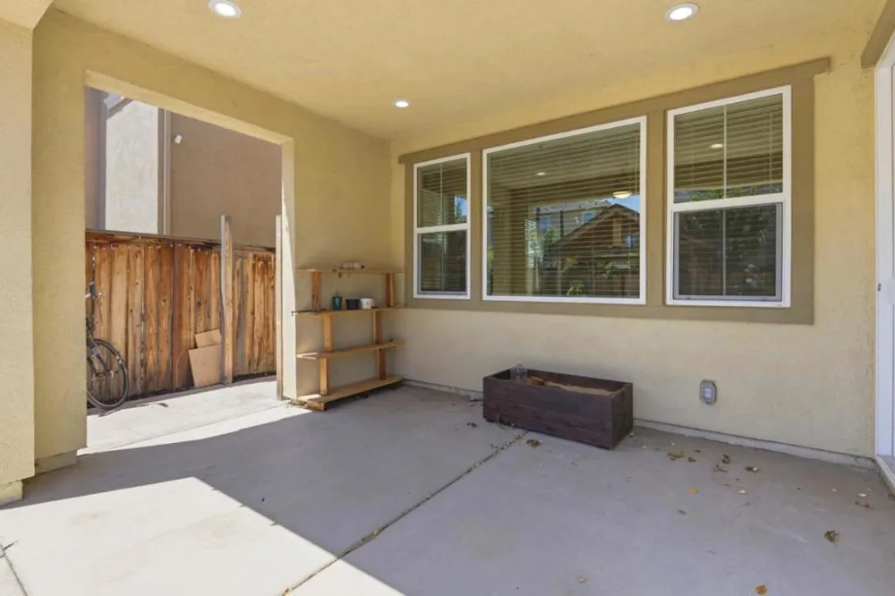 1446 S Terra Verde Street Mountain House, CA 95391