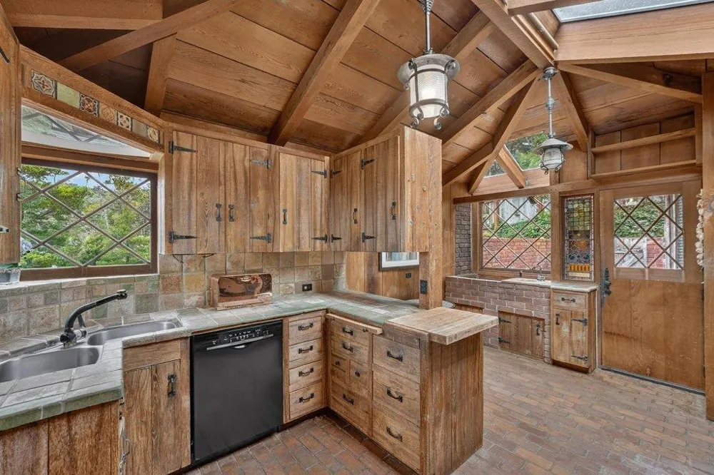 124 Cypress Carmel, CA 93923