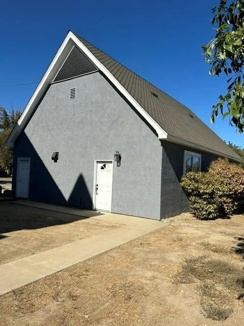 527 Canal School Road Newman, CA 95360
