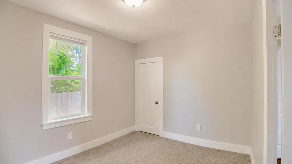 334 S 2nd Avenue Oakdale, CA 95361