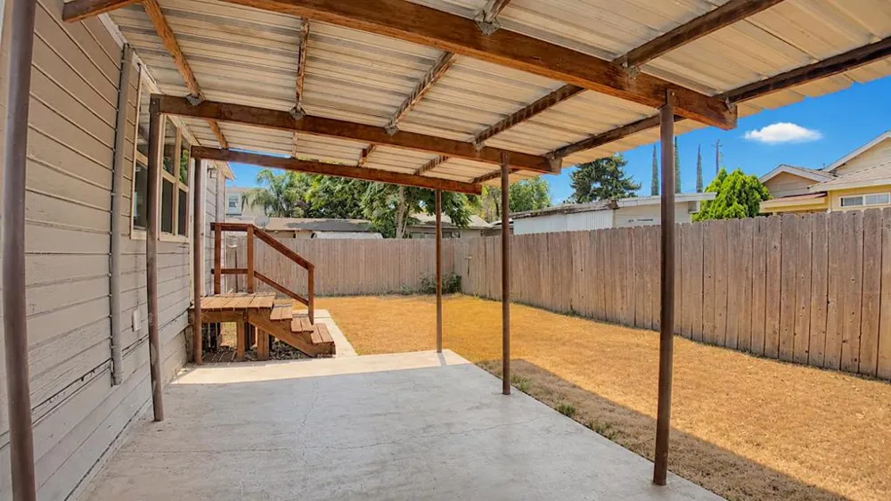334 S 2nd Avenue Oakdale, CA 95361