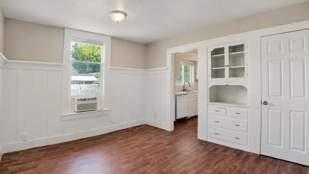 334 S 2nd Avenue Oakdale, CA 95361