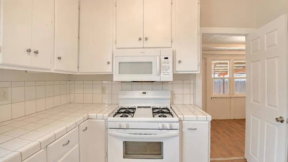 334 S 2nd Avenue Oakdale, CA 95361