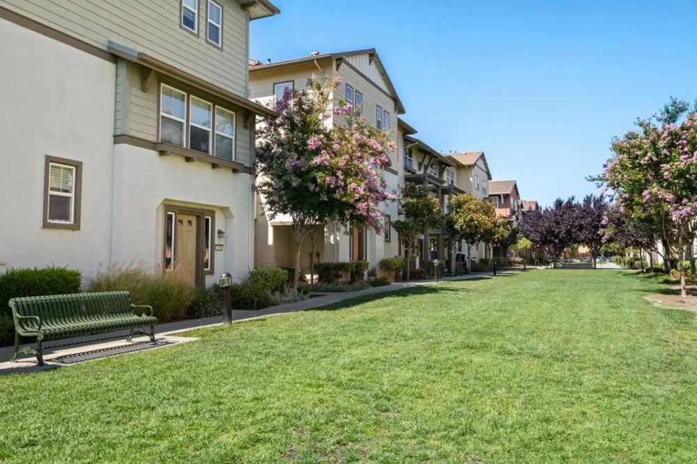1052 Chamomile San Jose, CA 95133