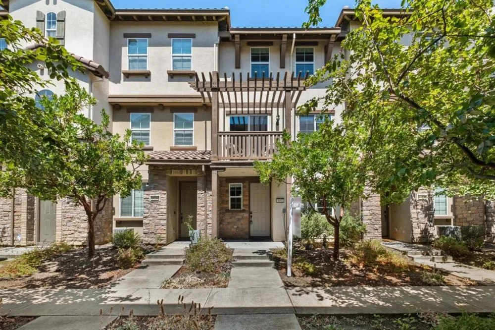 1052 Chamomile San Jose, CA 95133