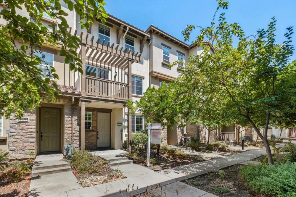 1052 Chamomile San Jose, CA 95133