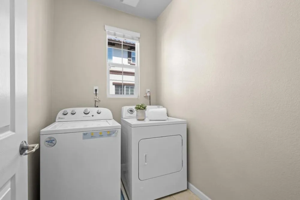 1052 Chamomile San Jose, CA 95133