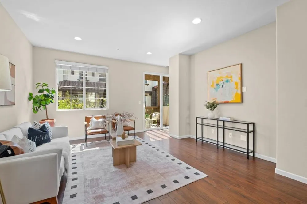 1052 Chamomile San Jose, CA 95133
