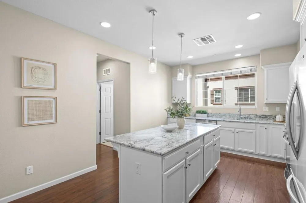 1052 Chamomile San Jose, CA 95133