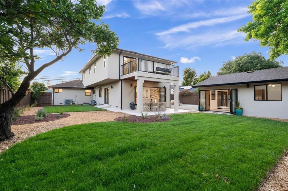 104 Hardy Avenue Campbell, CA 95008