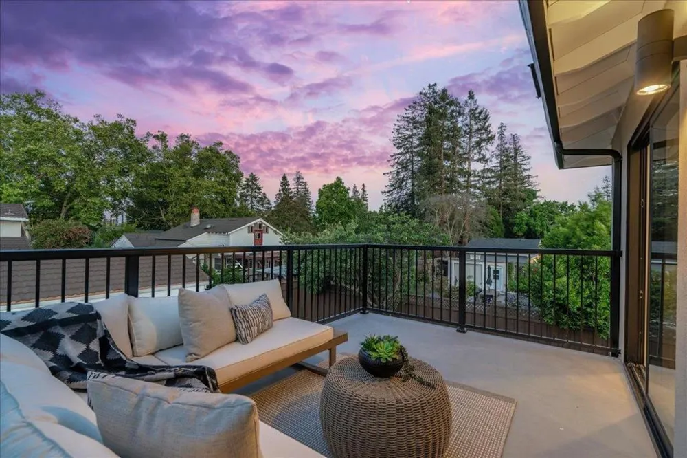 104 Hardy Avenue Campbell, CA 95008