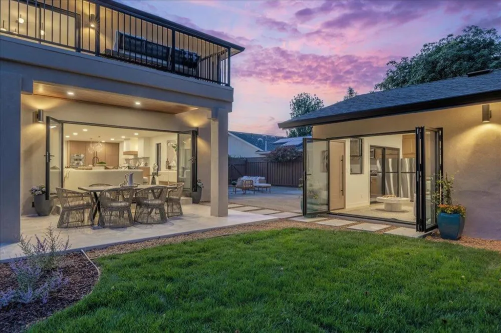 104 Hardy Avenue Campbell, CA 95008