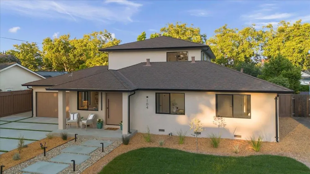 104 Hardy Avenue Campbell, CA 95008