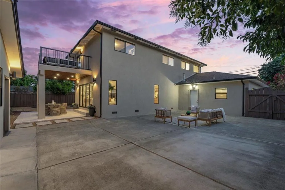 104 Hardy Avenue Campbell, CA 95008
