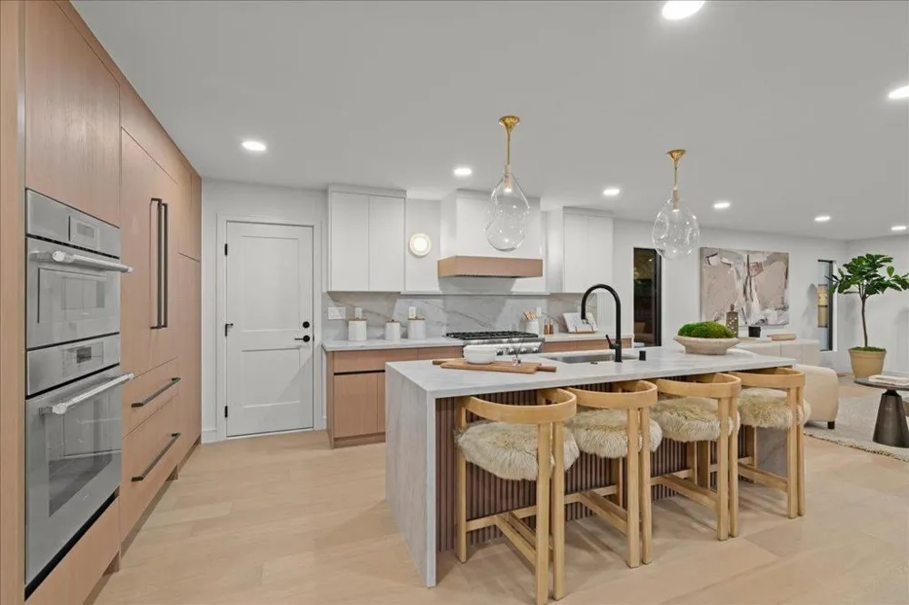 104 Hardy Avenue Campbell, CA 95008