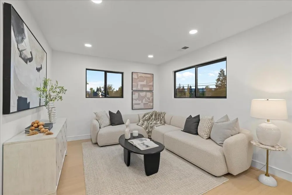 104 Hardy Avenue Campbell, CA 95008