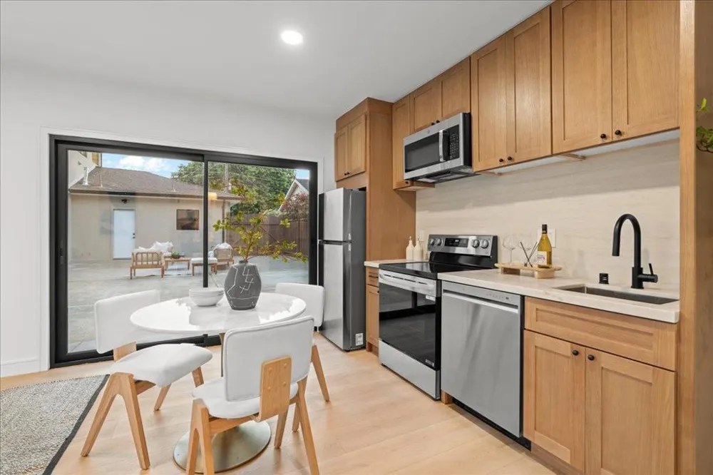 104 Hardy Avenue Campbell, CA 95008