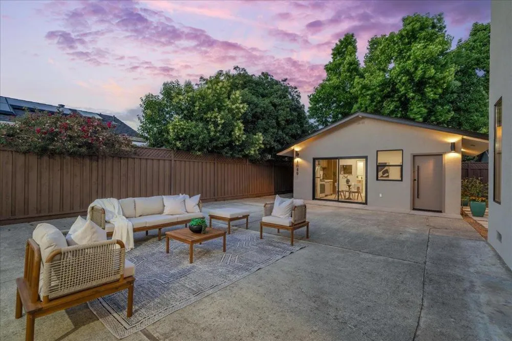 104 Hardy Avenue Campbell, CA 95008