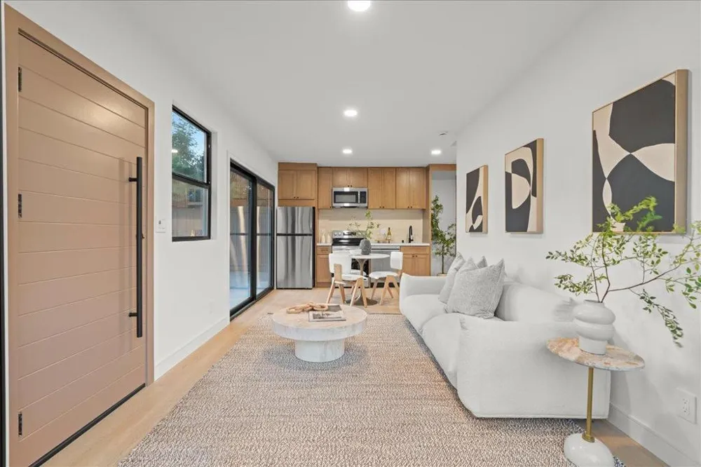 104 Hardy Avenue Campbell, CA 95008