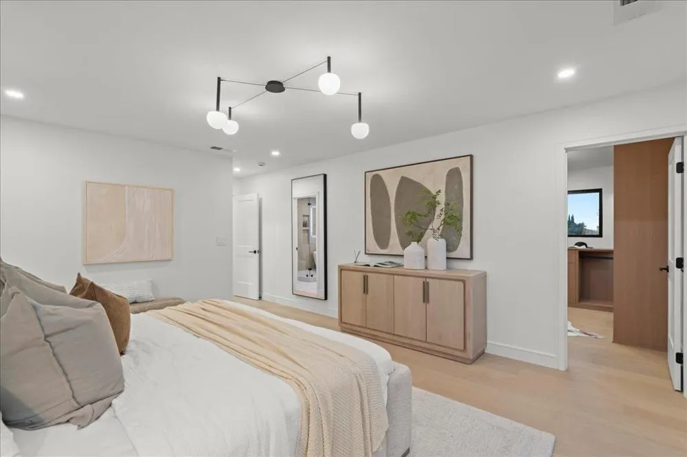 104 Hardy Avenue Campbell, CA 95008