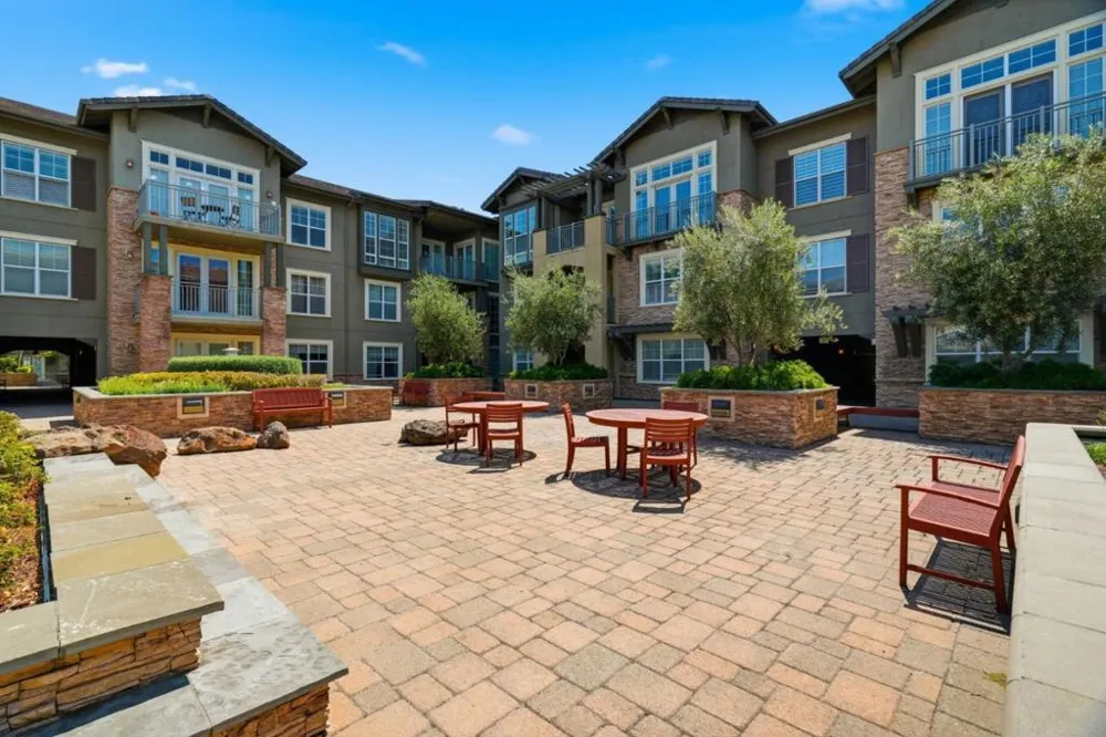 2881 Meridian Avenue #321 San Jose, CA 95124