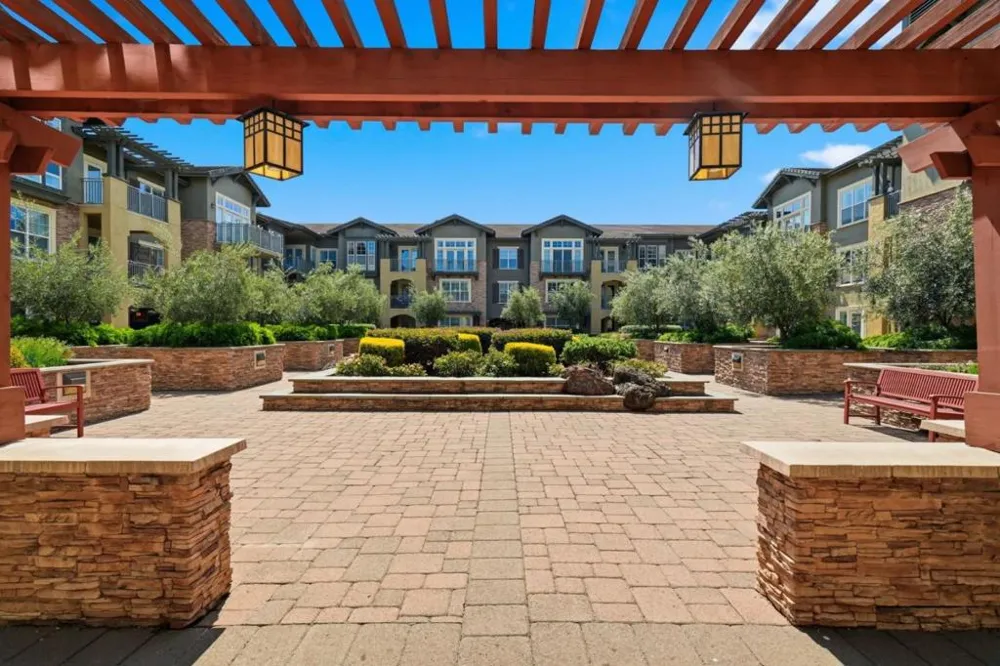 2881 Meridian Avenue #321 San Jose, CA 95124