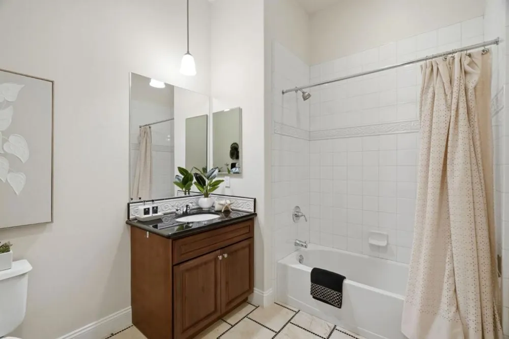 2881 Meridian Avenue #321 San Jose, CA 95124