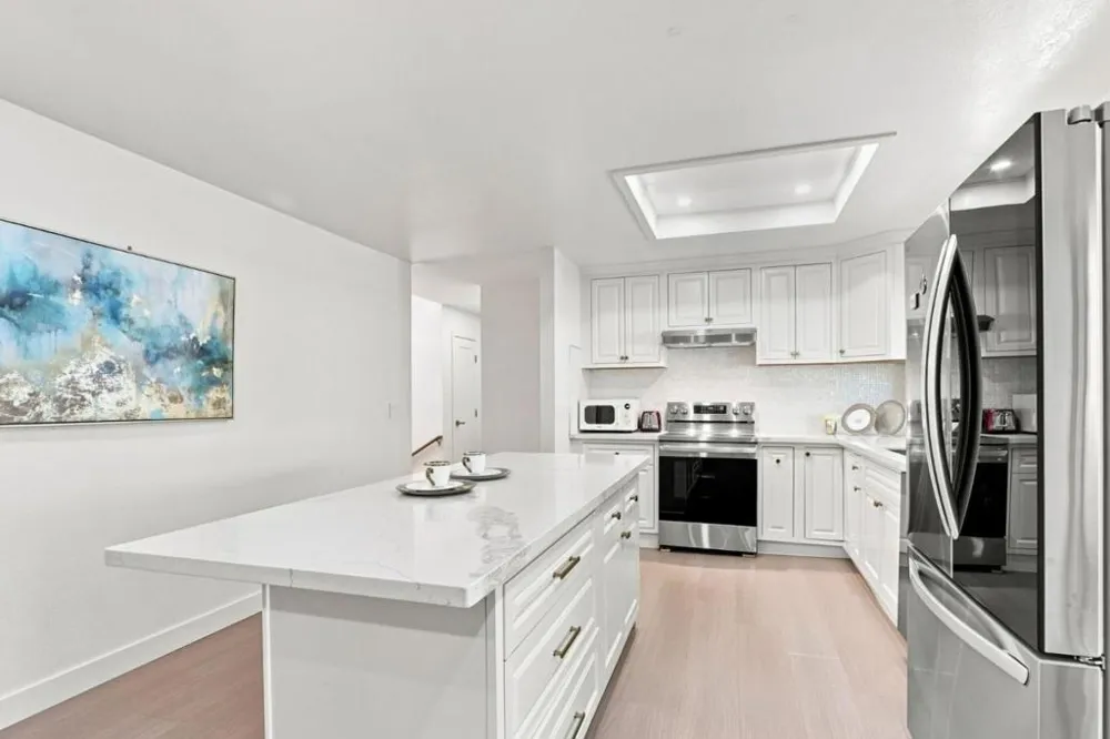 17411 Holiday Drive Morgan Hill, CA 95037