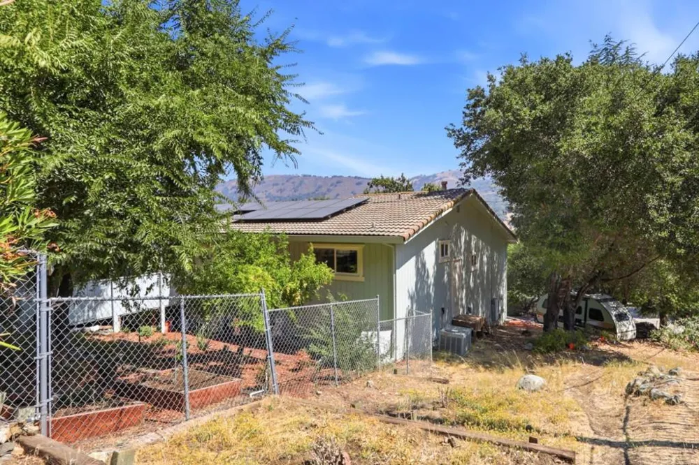 17411 Holiday Drive Morgan Hill, CA 95037