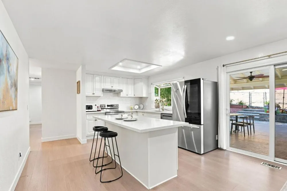 17411 Holiday Drive Morgan Hill, CA 95037