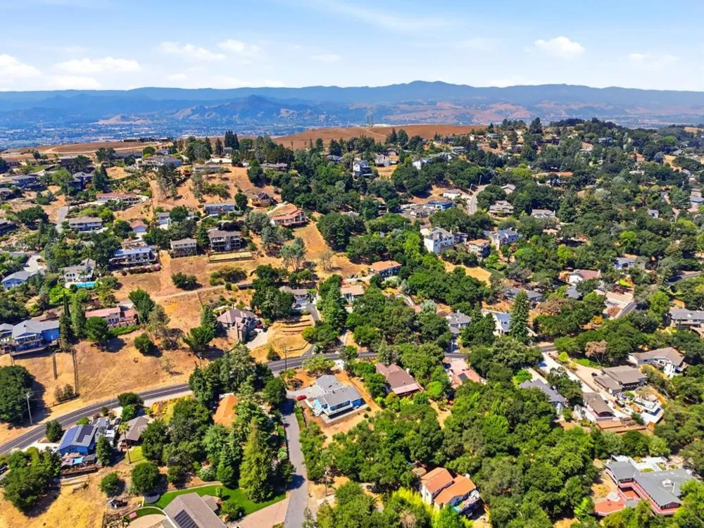 17411 Holiday Drive Morgan Hill, CA 95037