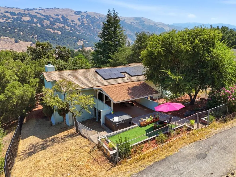 17411 Holiday Drive Morgan Hill, CA 95037