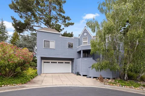 103 Dunsmuir Court