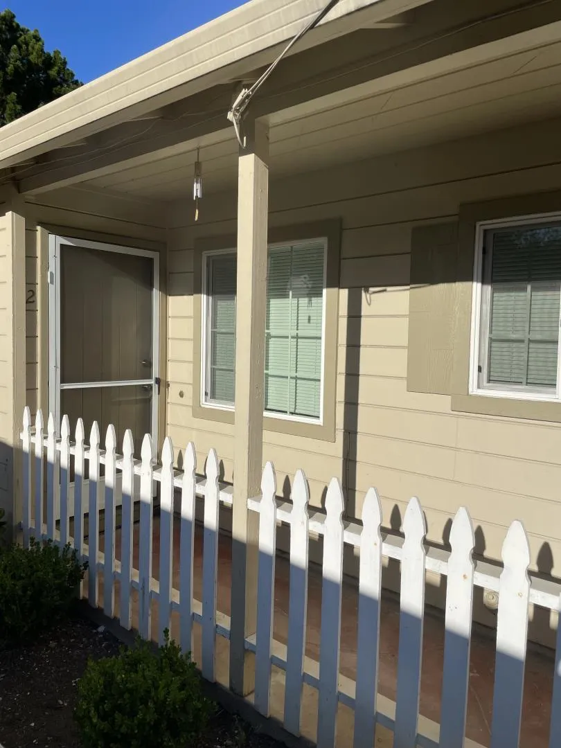 1876 California Street #2 Mountain View, CA 94041