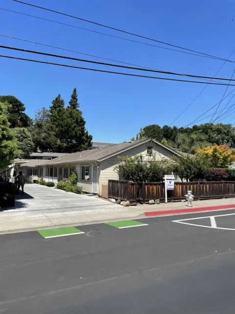 1876 California Street #2