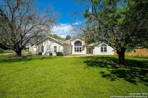 132 E Tall Timber Rd