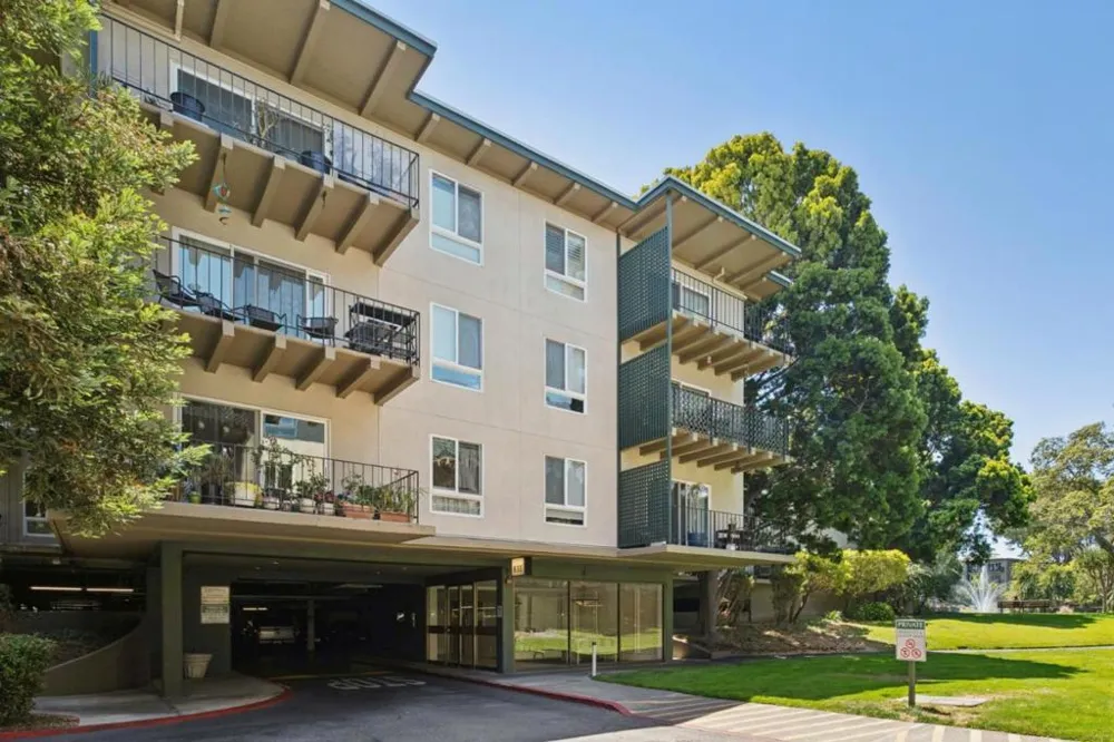 835 Humboldt Street #412 San Mateo, CA 94401