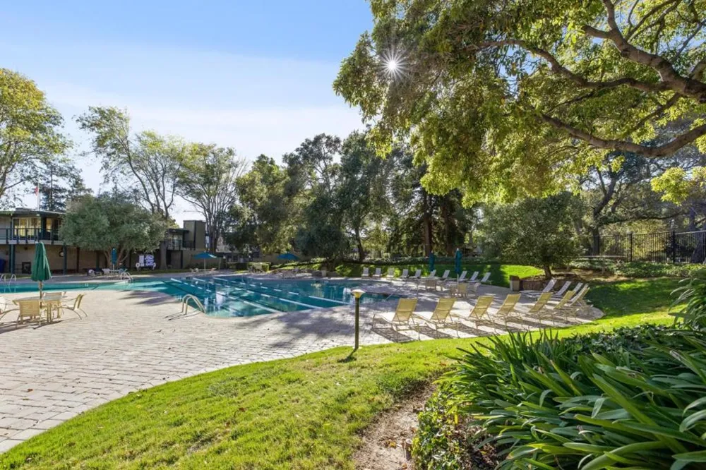 835 Humboldt Street #412 San Mateo, CA 94401