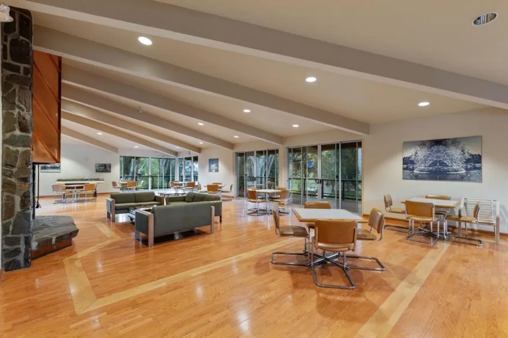 835 Humboldt Street #412 San Mateo, CA 94401