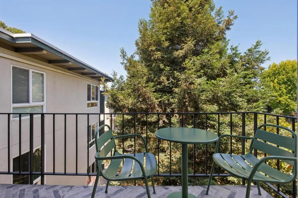 835 Humboldt Street #412 San Mateo, CA 94401